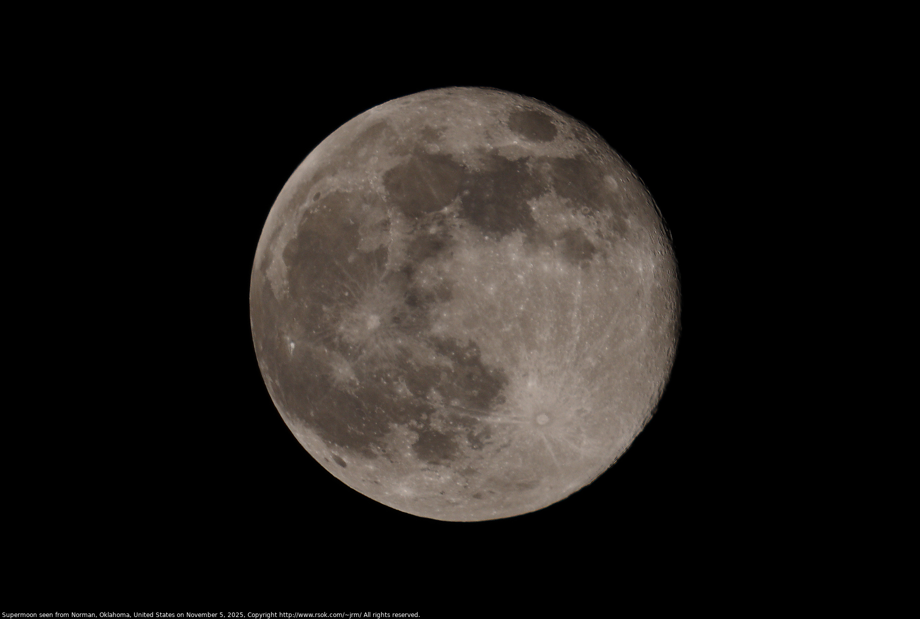 Supermoon seen from Norman, Oklahoma, United States on November 5, 2025